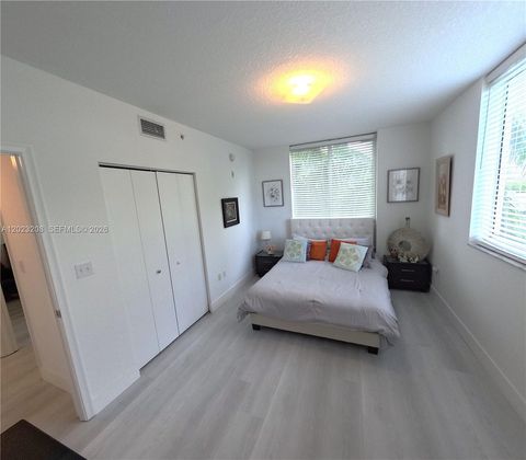 Tiny photo for 2775 NE 187th St #314, Aventura, FL 33180 (MLS # A12023208)