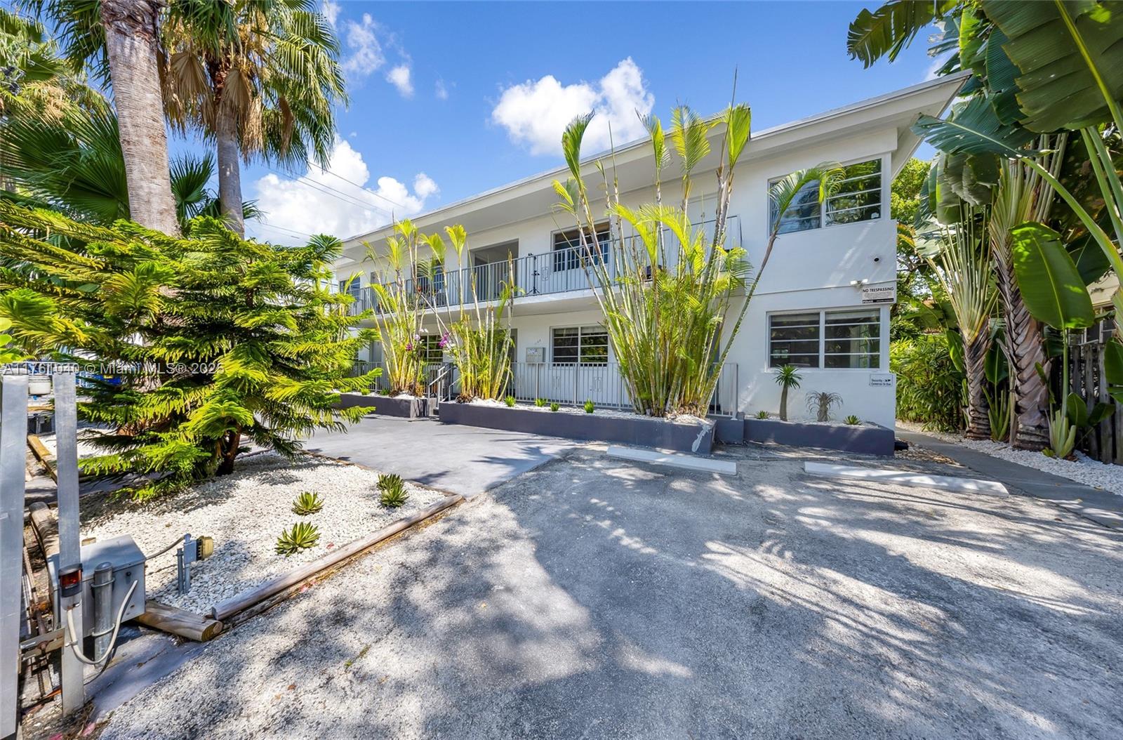 Rental Property at 1125 9th St 2, Miami Beach, Miami-Dade County, Florida - Bedrooms: 2 
Bathrooms: 2  - $3,100 MO.