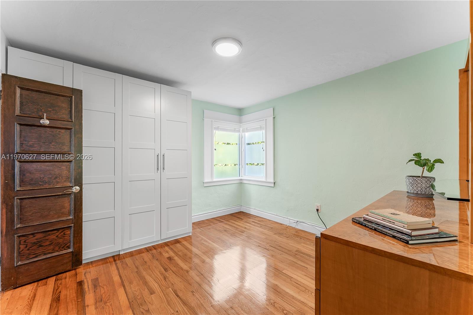 NORTH SHORE CREST - Residential