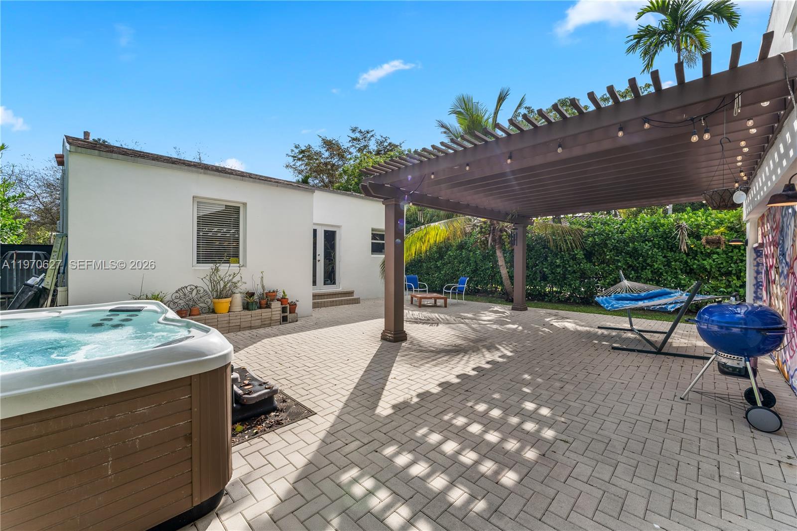 NORTH SHORE CREST - Residential