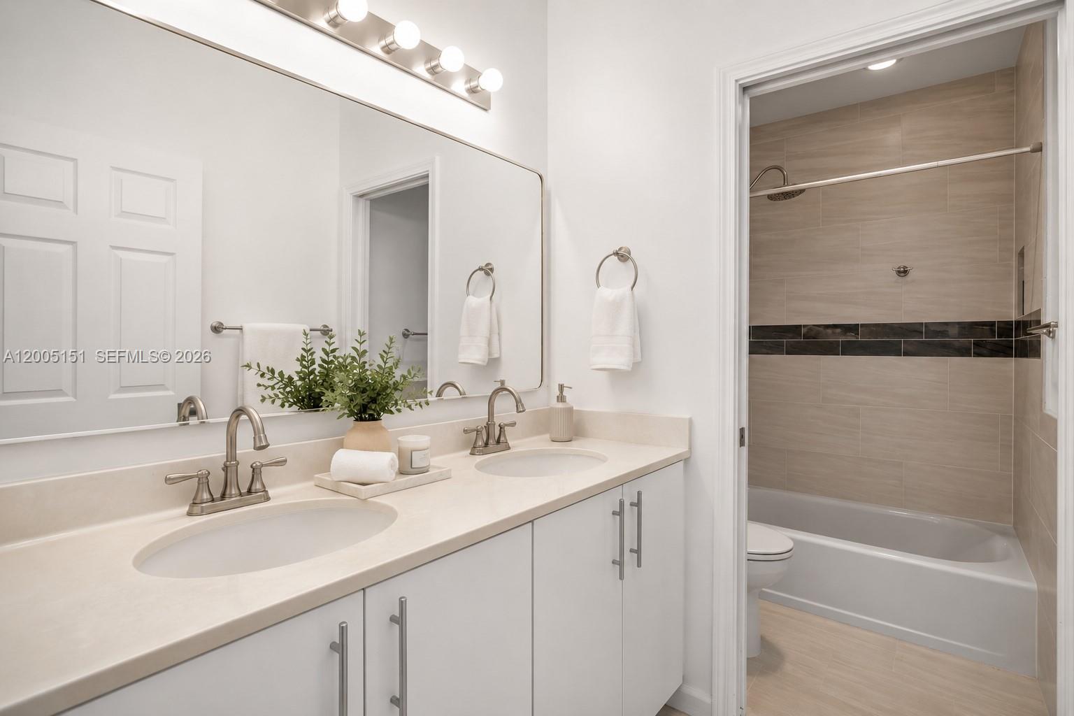 EMBASSY LAKES PHASE II - Residential