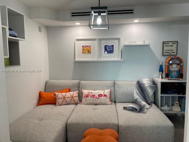 BURLEIGH HOUSE CONDO - Residential Lease