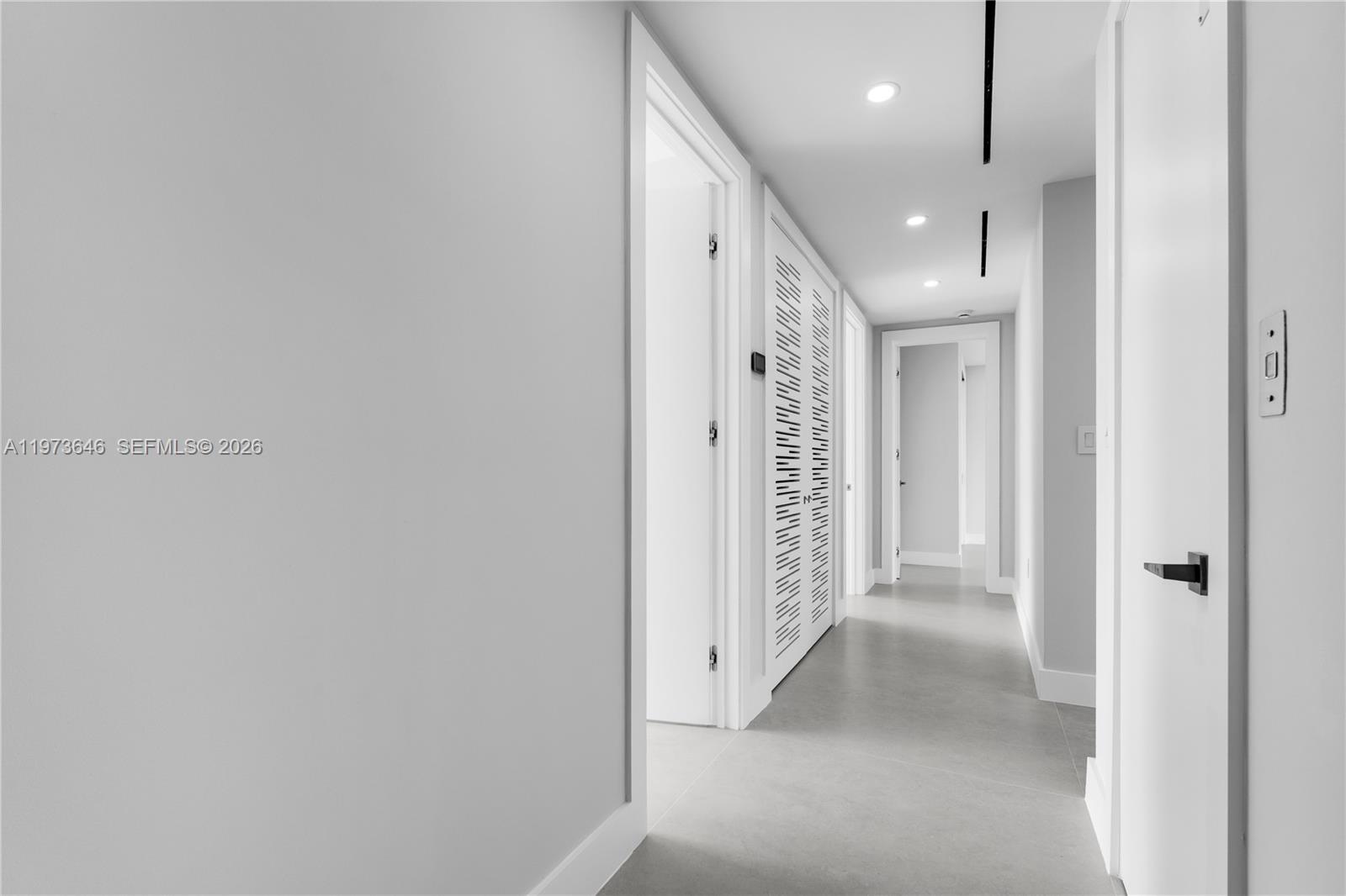 TROPICAL ISLE HOMES SUB 4 - Residential