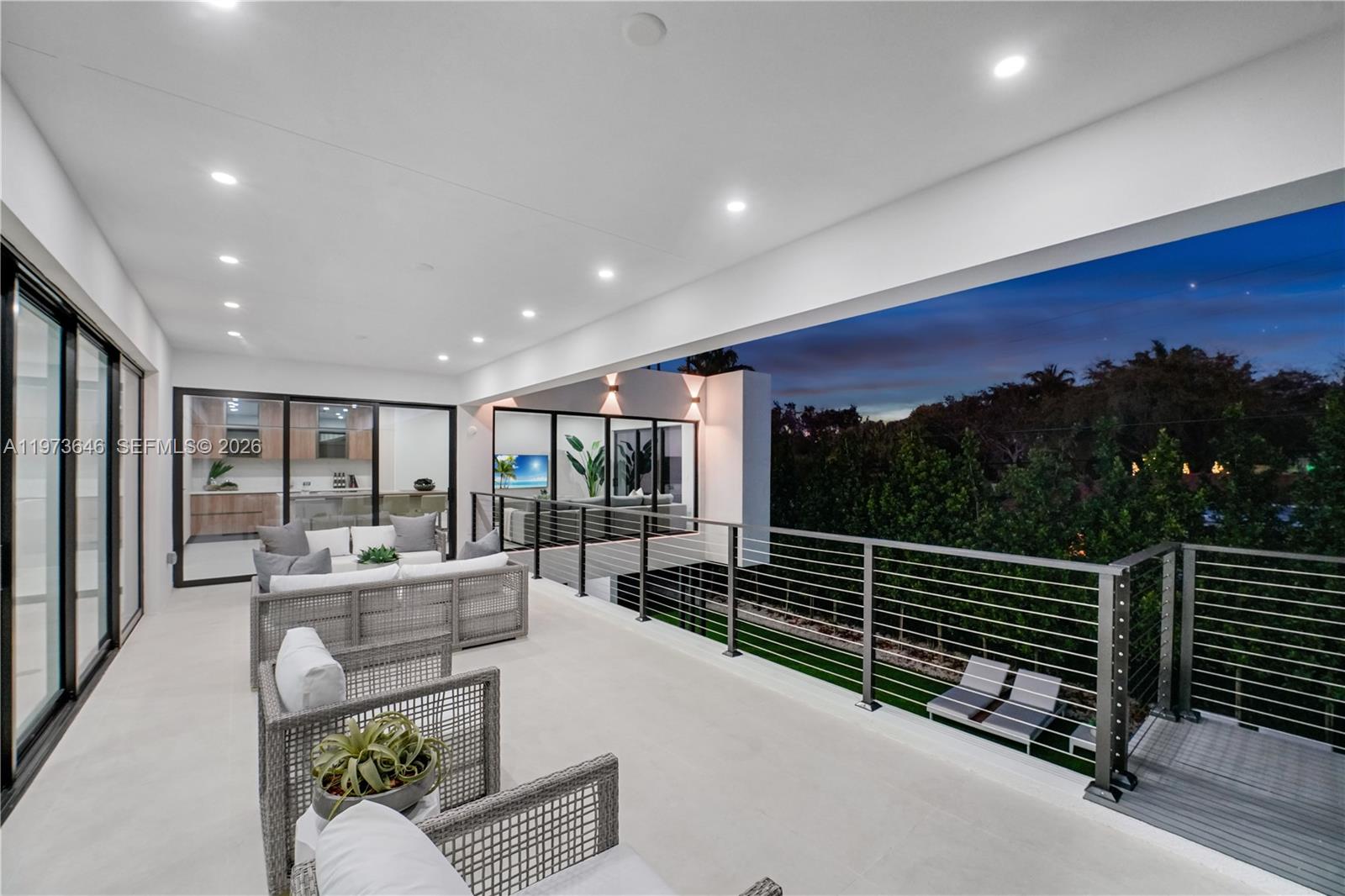 TROPICAL ISLE HOMES SUB 4 - Residential