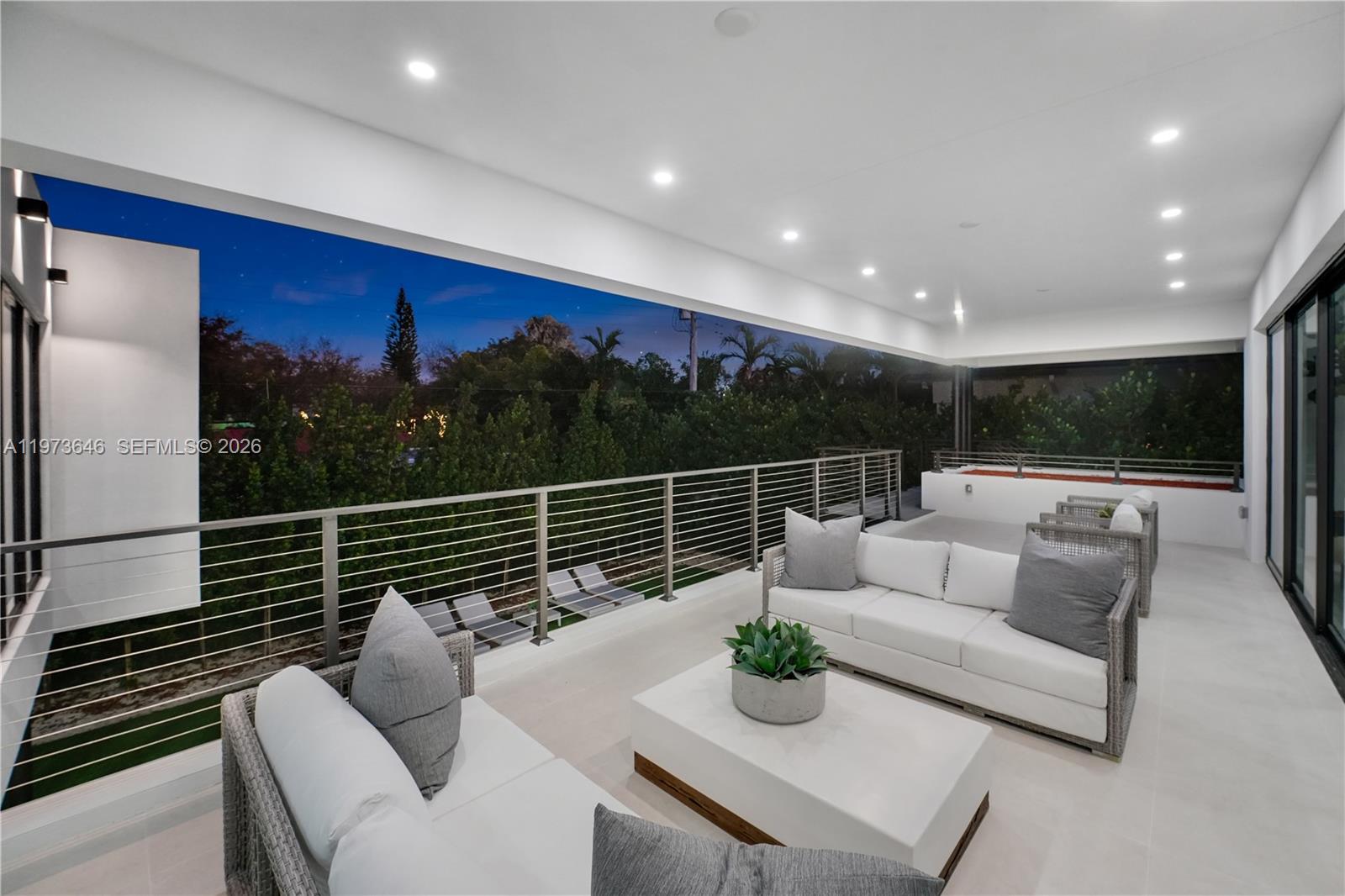 TROPICAL ISLE HOMES SUB 4 - Residential