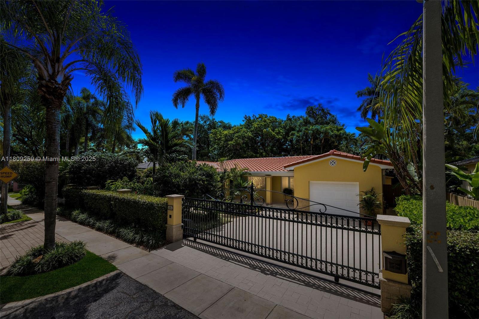 NATOMA MANORS - Residential