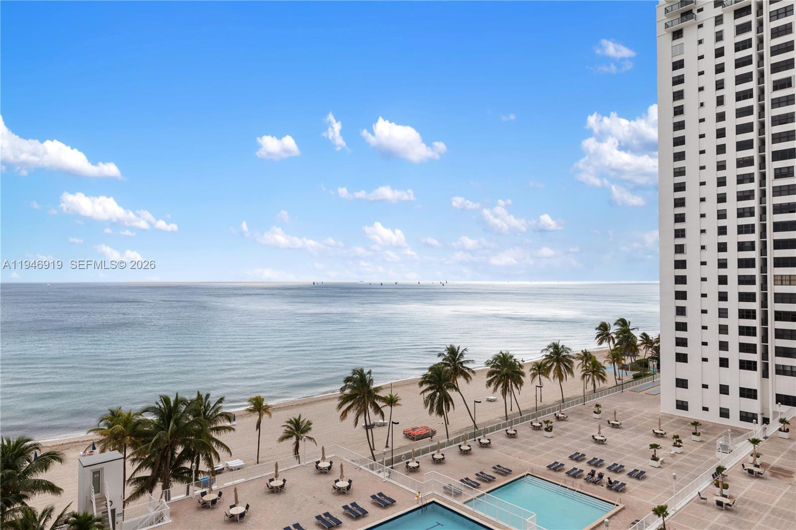 QUADOMAIN TOWER I AND IV - Residential