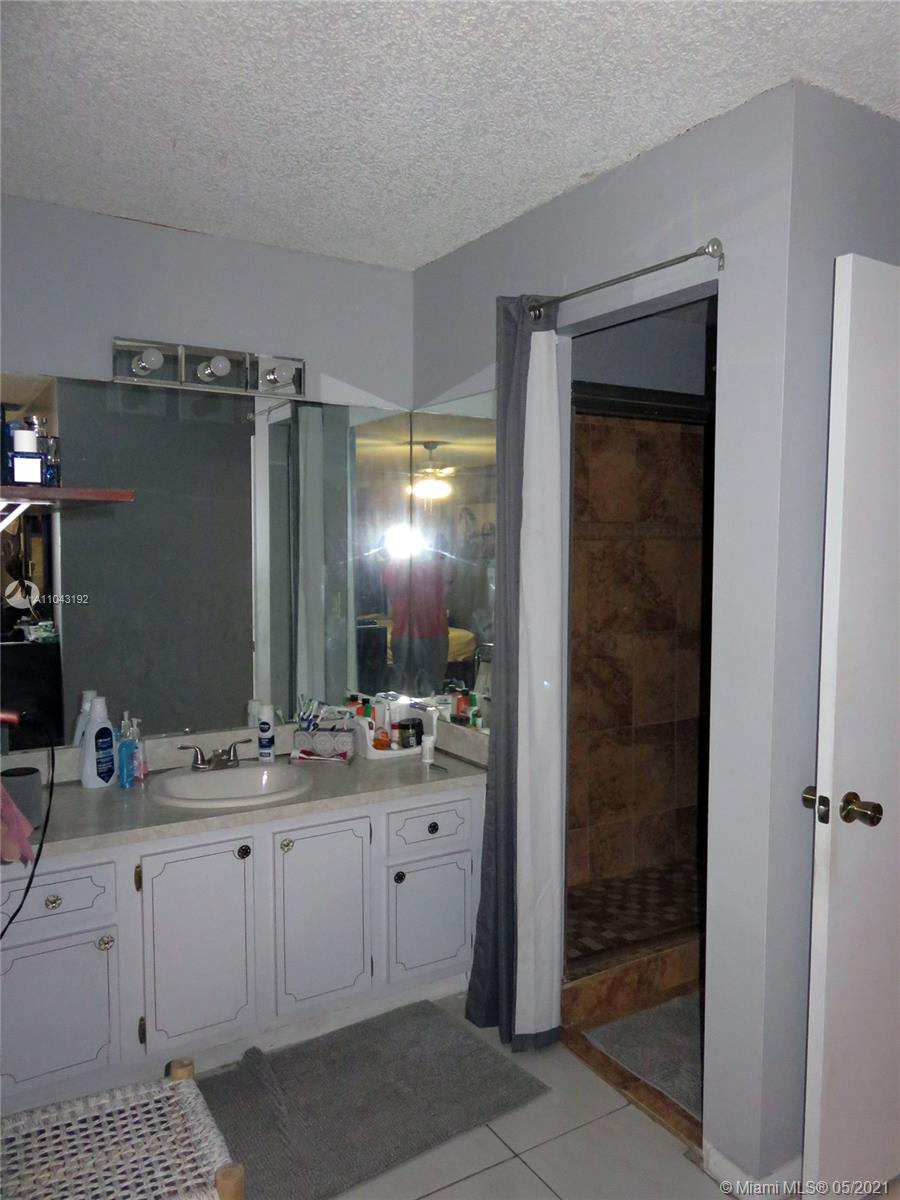 TARACOMA TOWNHOMES CONDO - Residential