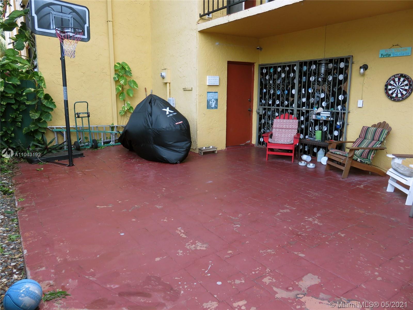 TARACOMA TOWNHOMES CONDO - Residential