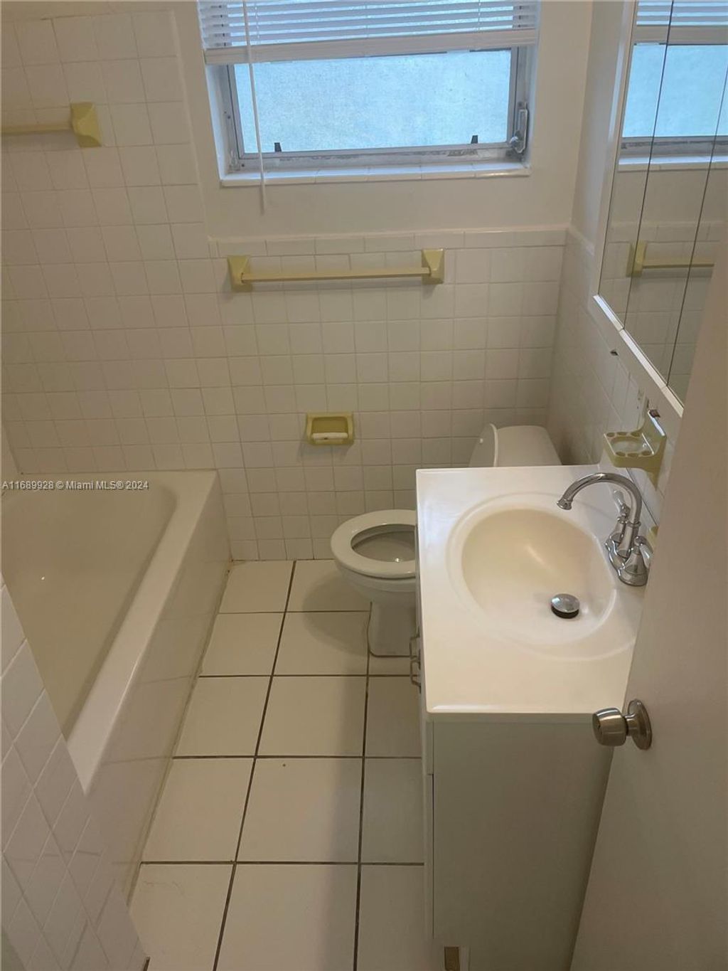 Photo of 1415 SW 3rd Ave #1, Fort Lauderdale, FL 33315 (MLS # A11689928)