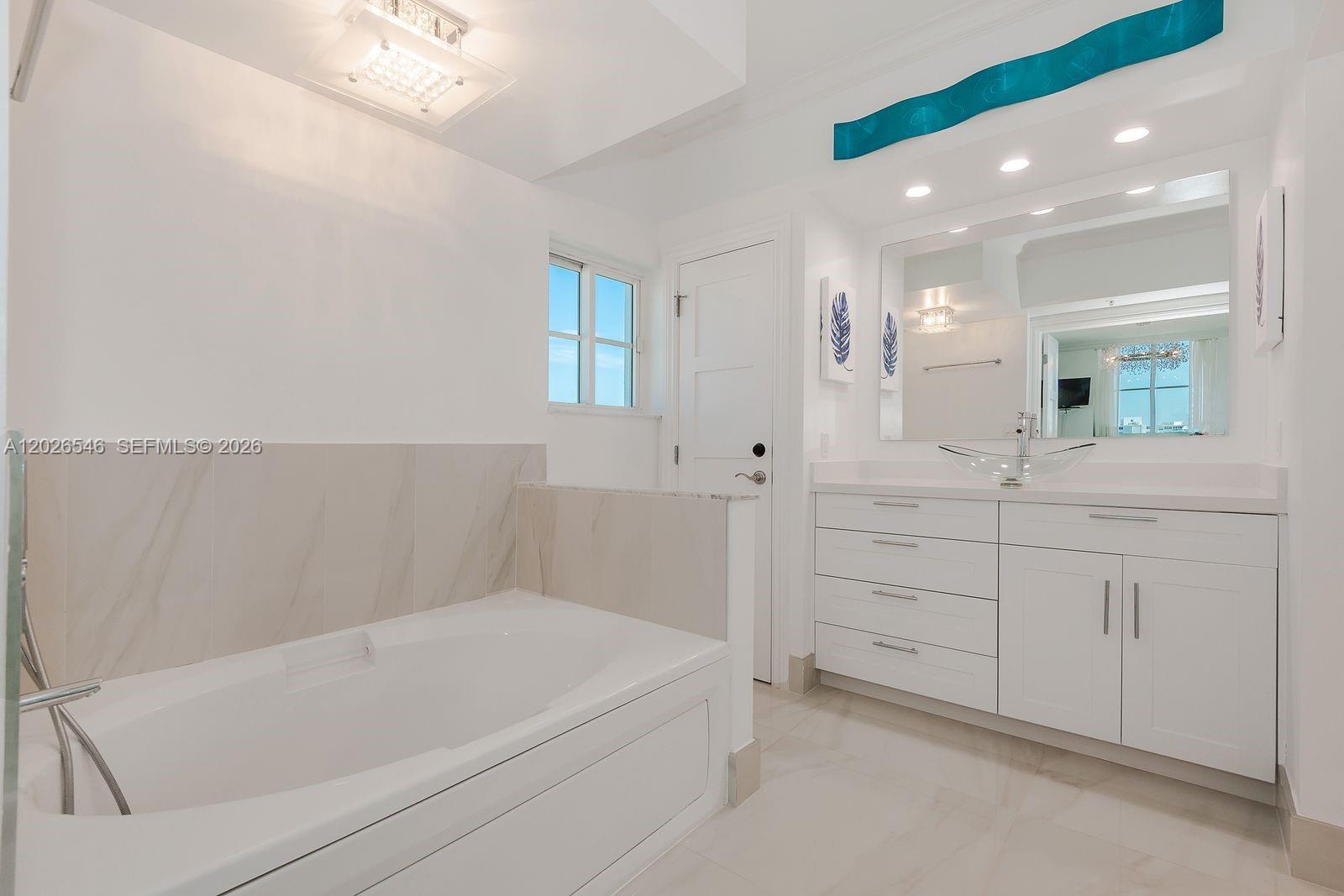 TIDES AT BRIDGESIDE SQUAR - Residential