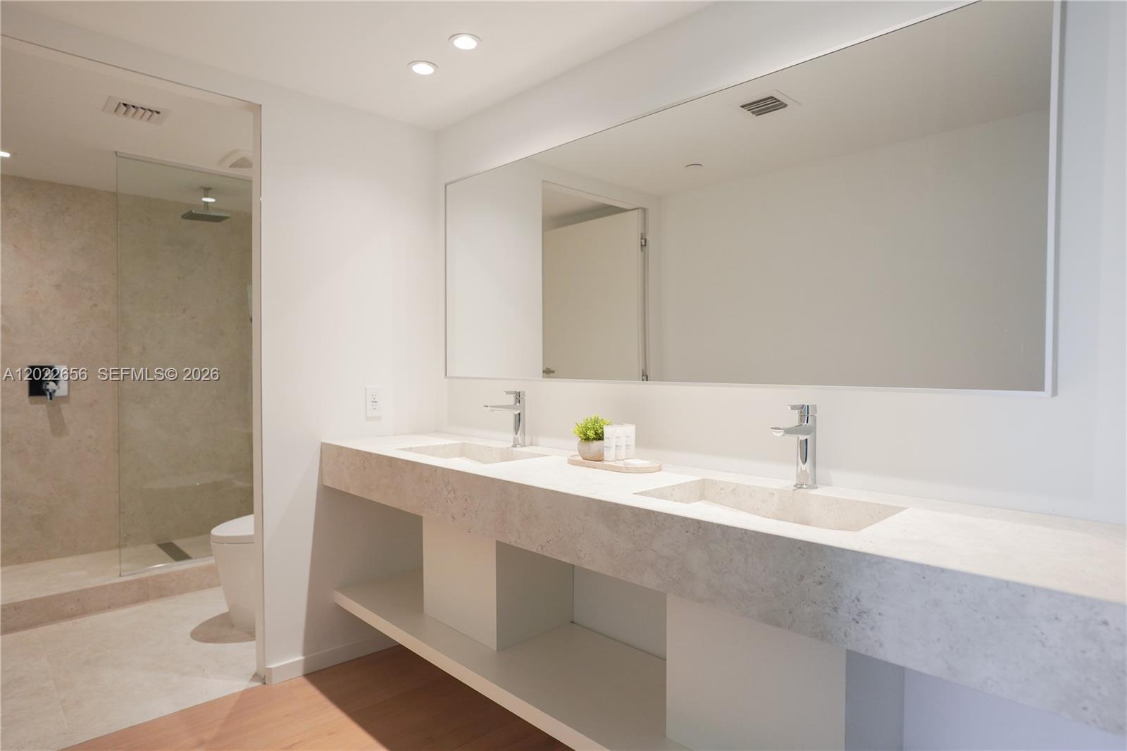BH Bal Harbour Bldg 3 - Residential