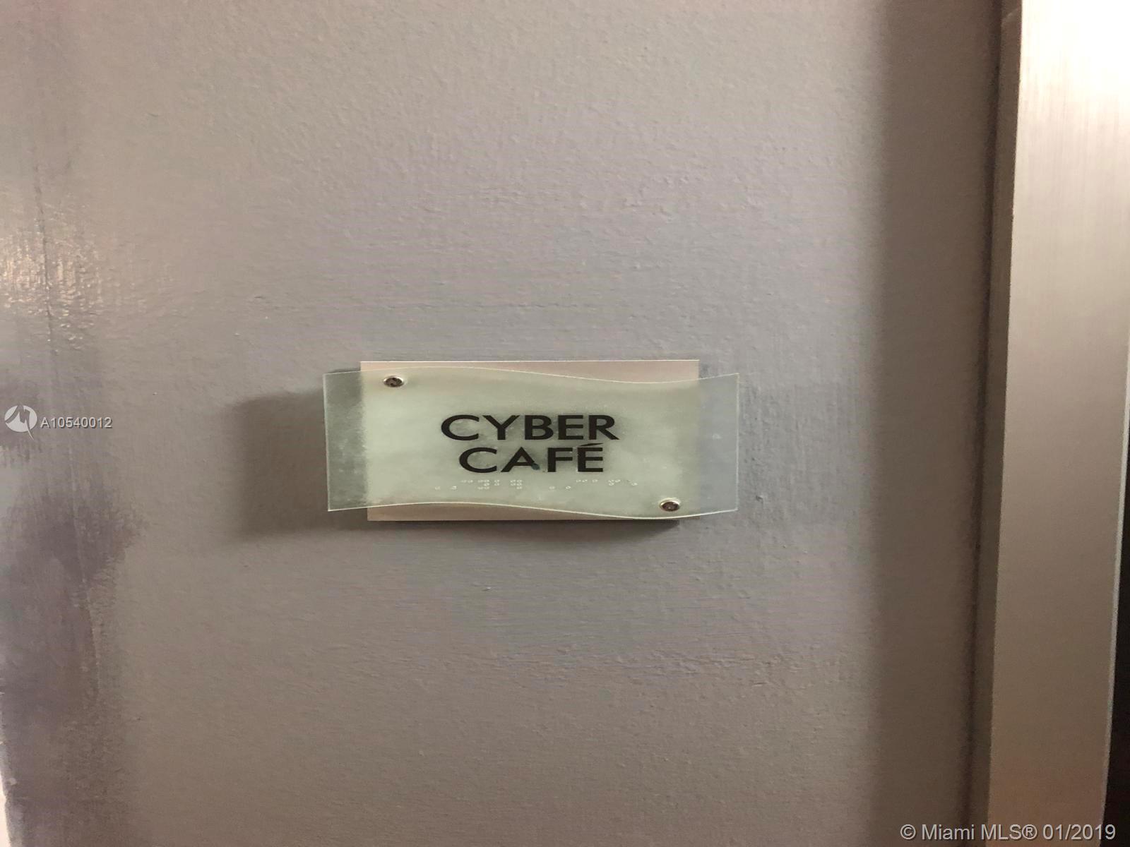 MADISON DOWNTOWN CONDO - Residential Lease