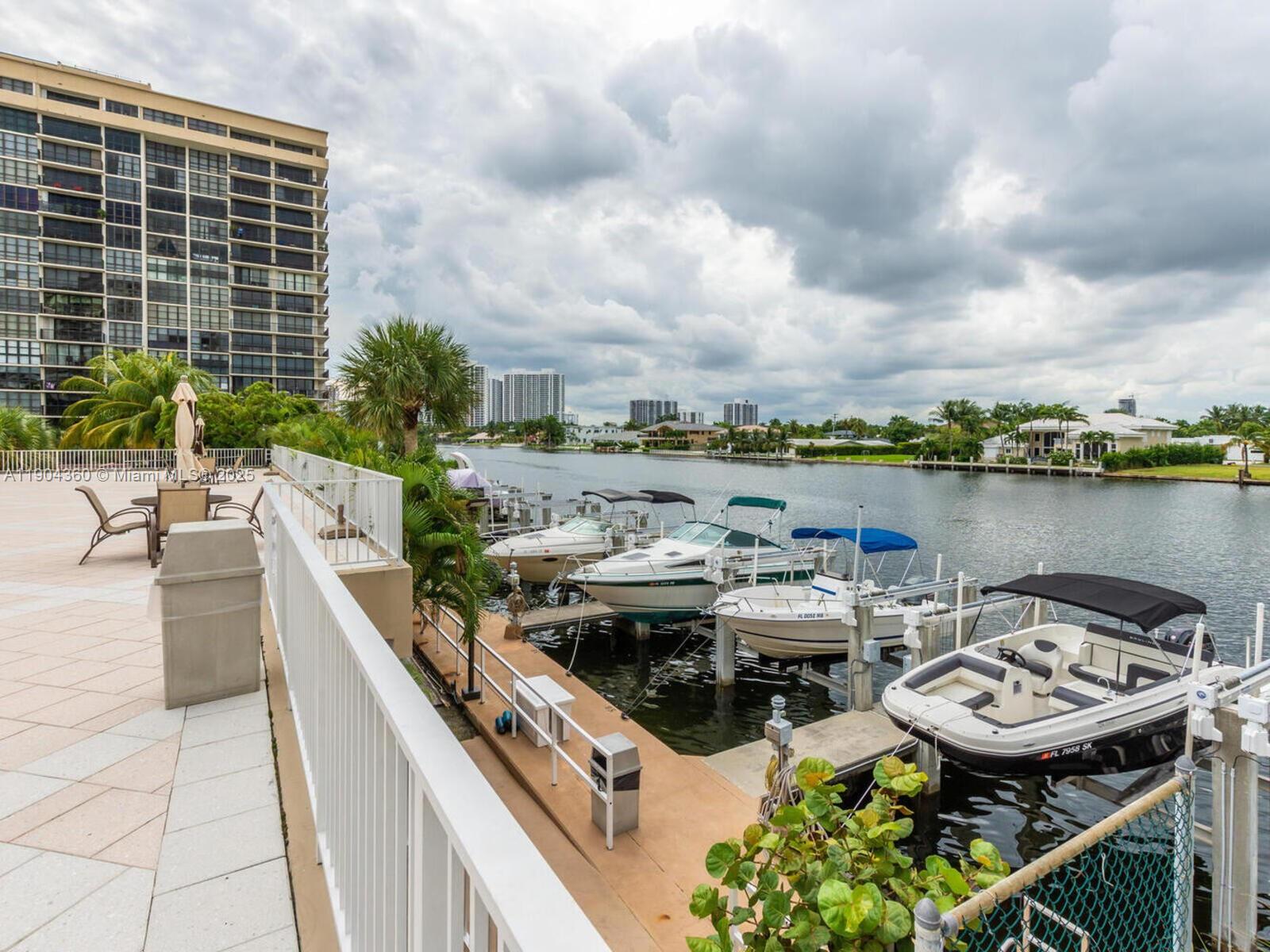 HEMISPHERES CONDO - Residential Lease