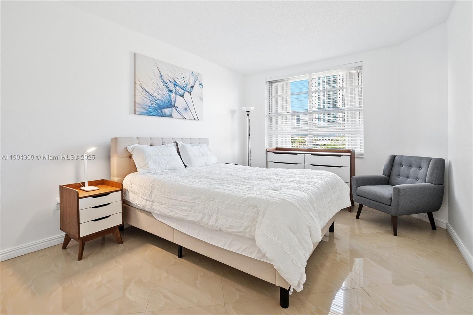 HEMISPHERES CONDO - Residential Lease