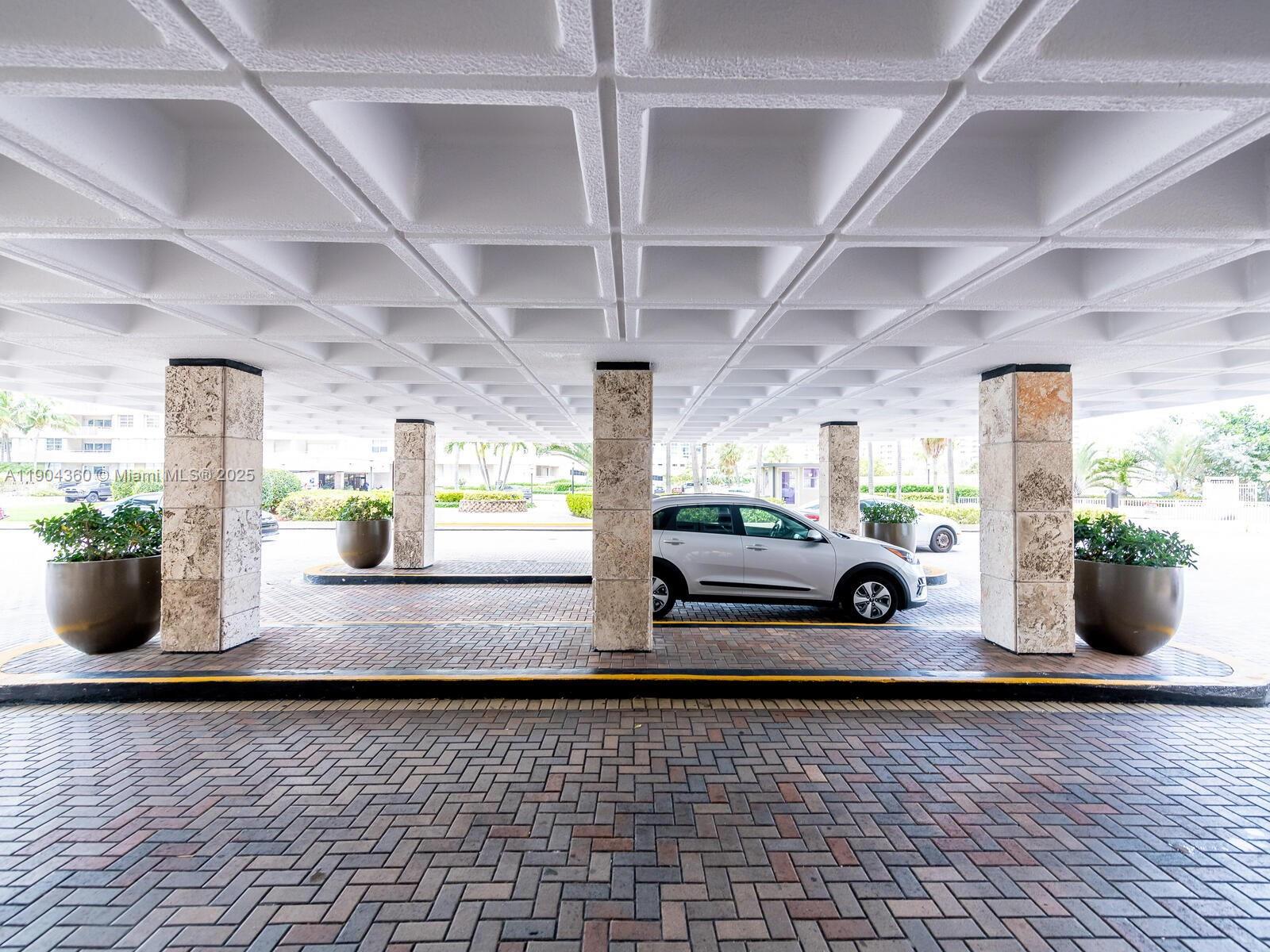 HEMISPHERES CONDO - Residential Lease