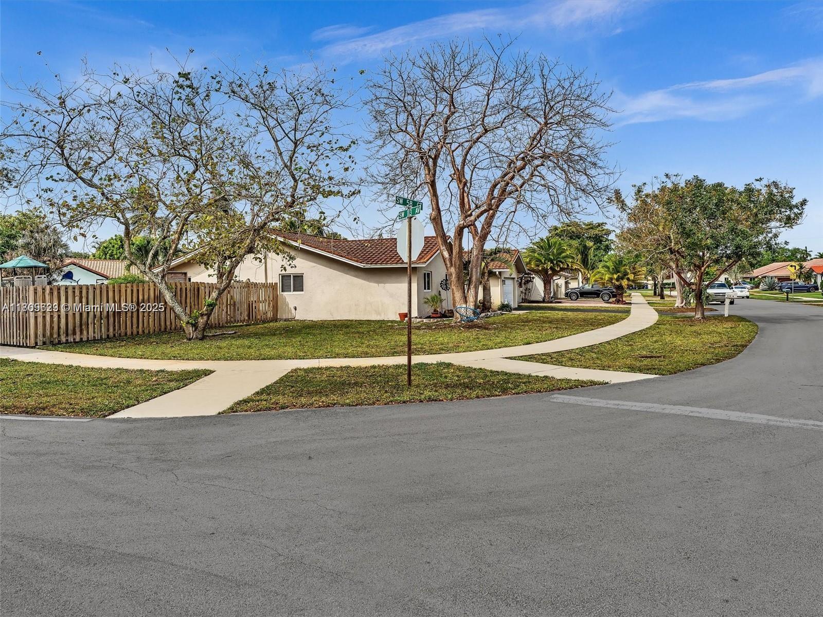 11310 SW 58th Ct 0