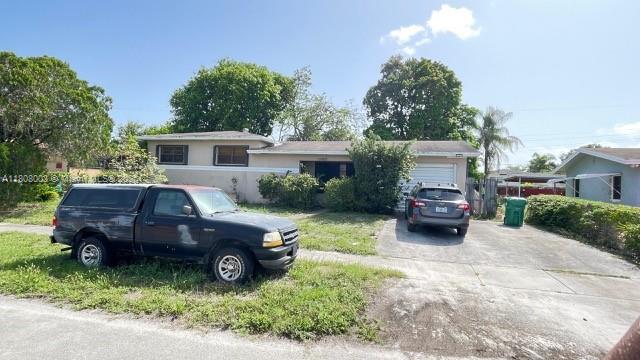 Property for Sale at 18900 Nw 11th Ave, Miami Gardens, Broward County, Florida - Bedrooms: 5 
Bathrooms: 2  - $489,000