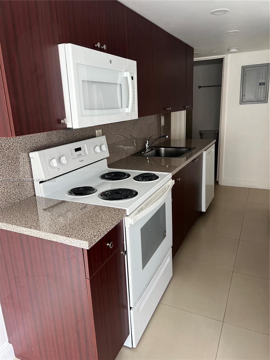Rental Property at 9310 W Flagler St 115A, Miami, Broward County, Florida - Bedrooms: 1 
Bathrooms: 1  - $1,850 MO.