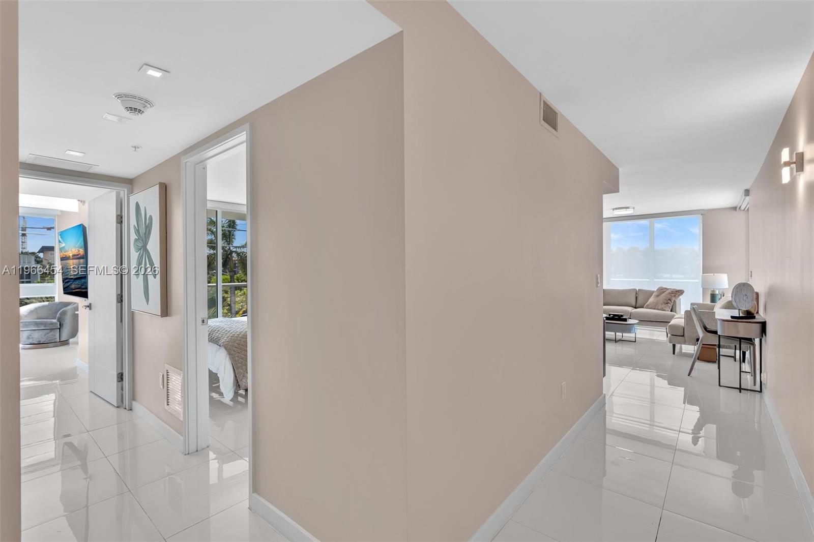 9901 E Bay Harbor Dr 403