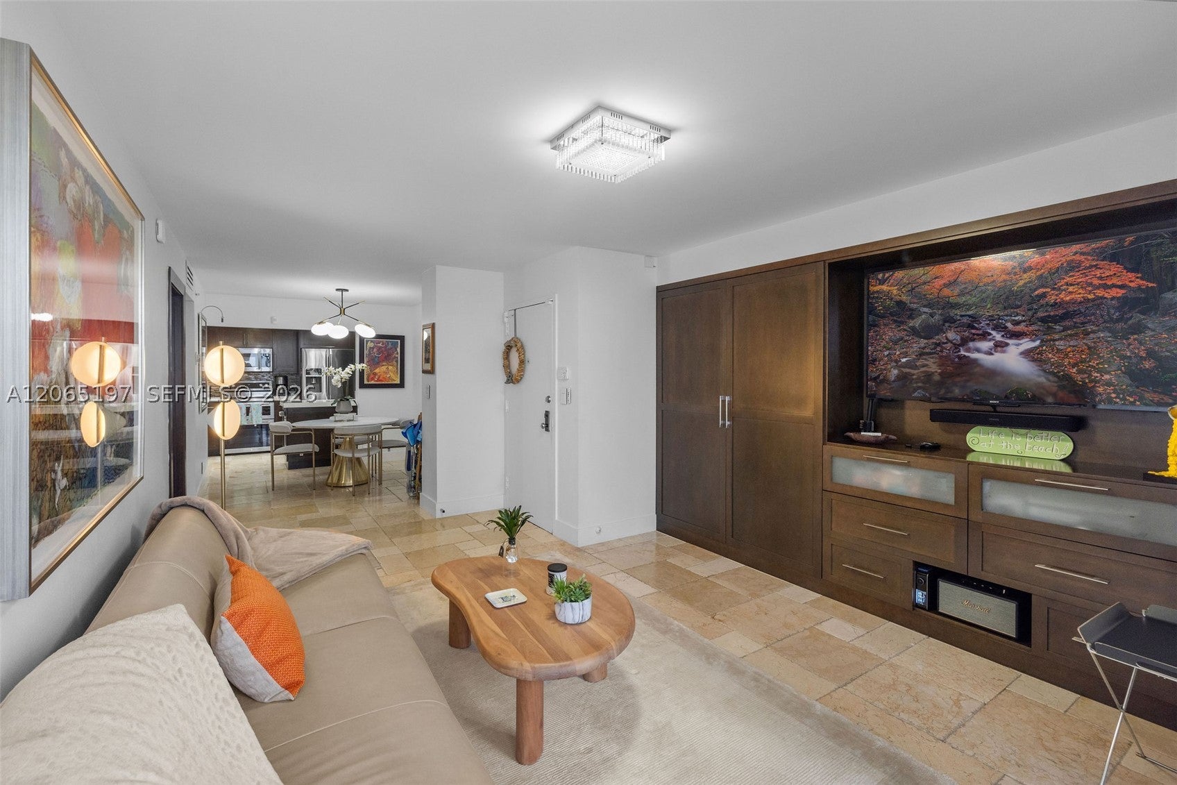 2625 Collins Ave 402