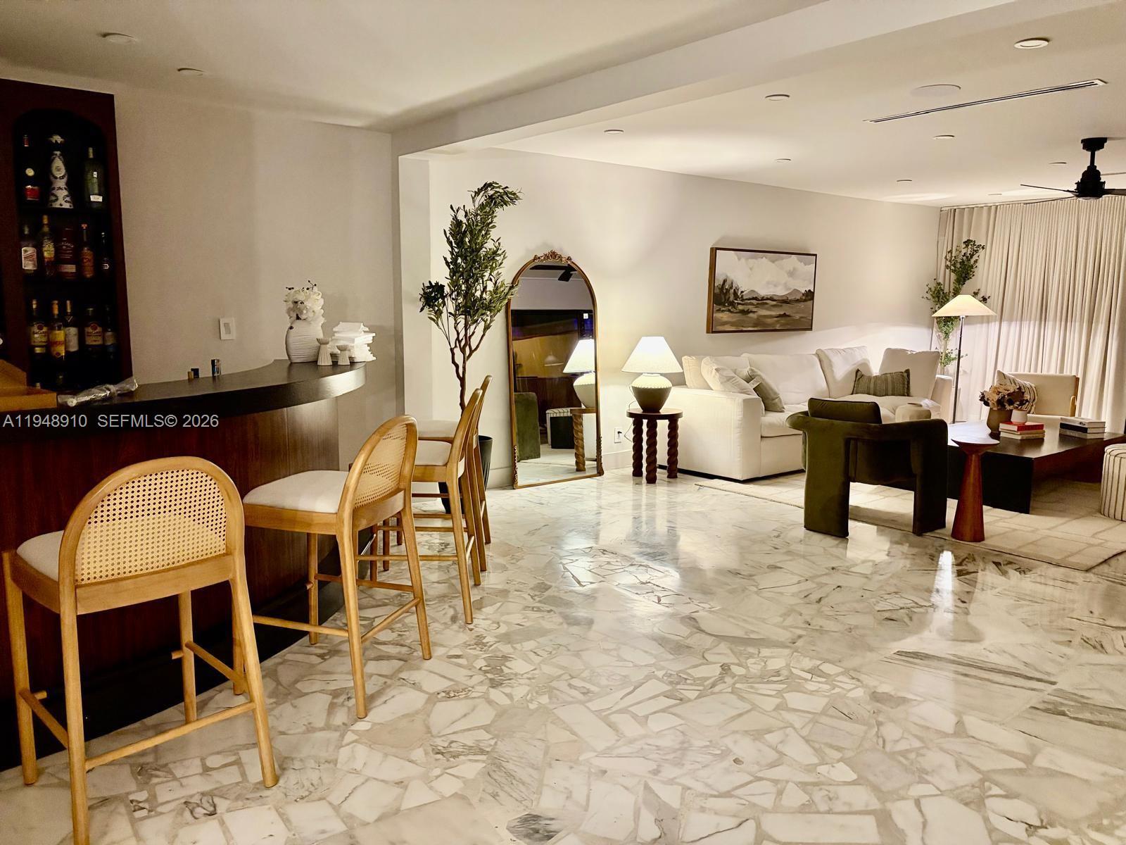 HOLLYWOOD GOLF ESTATES SE - Residential