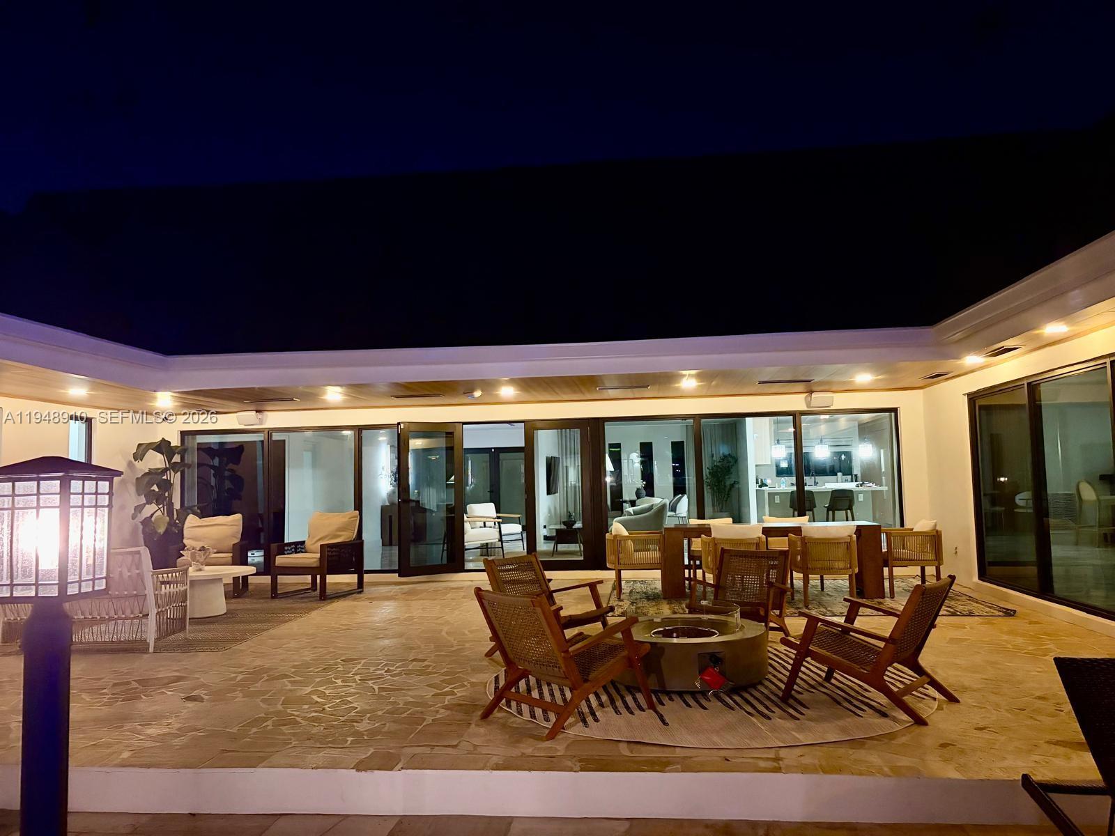 HOLLYWOOD GOLF ESTATES SE - Residential