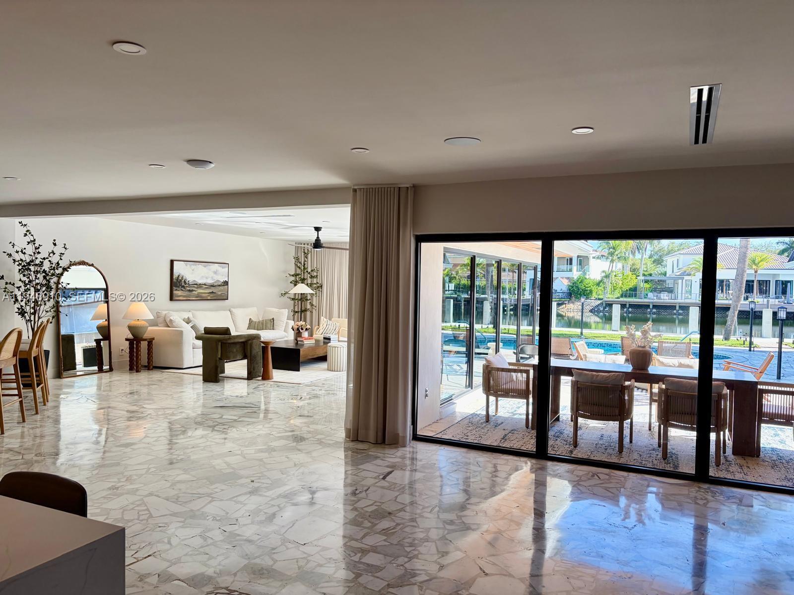 HOLLYWOOD GOLF ESTATES SE - Residential