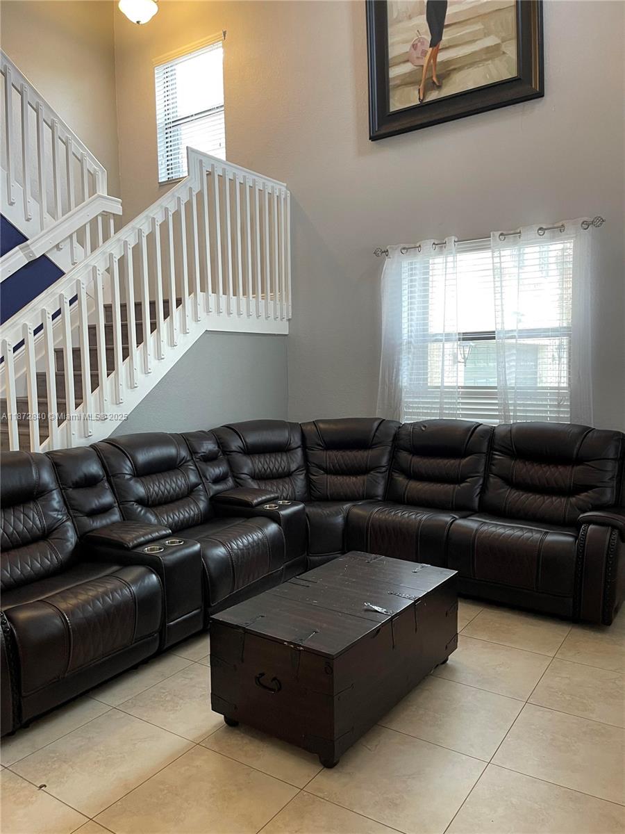 SILVER PALM EAST SEC TWO - Residential