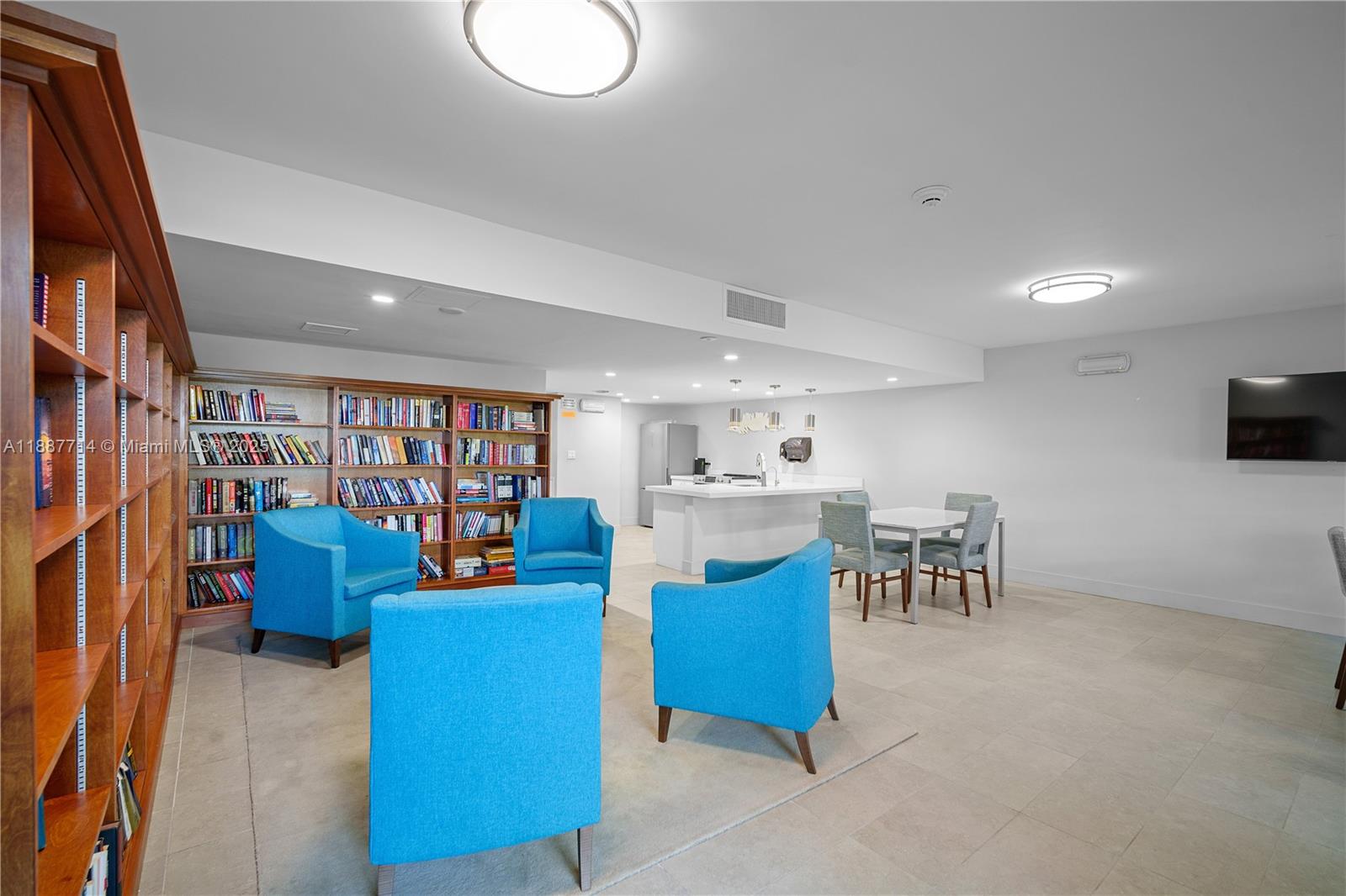EAST POINT TOWERS CONDO - Residential