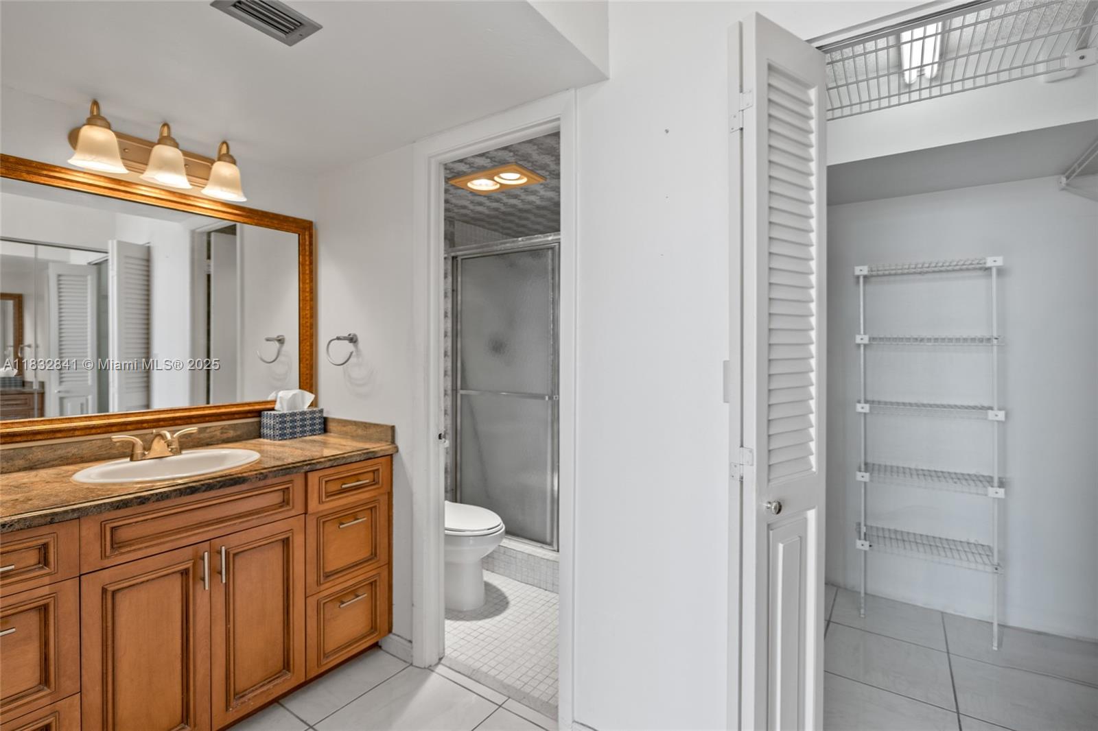 1200 Saint Charles Pl PH7