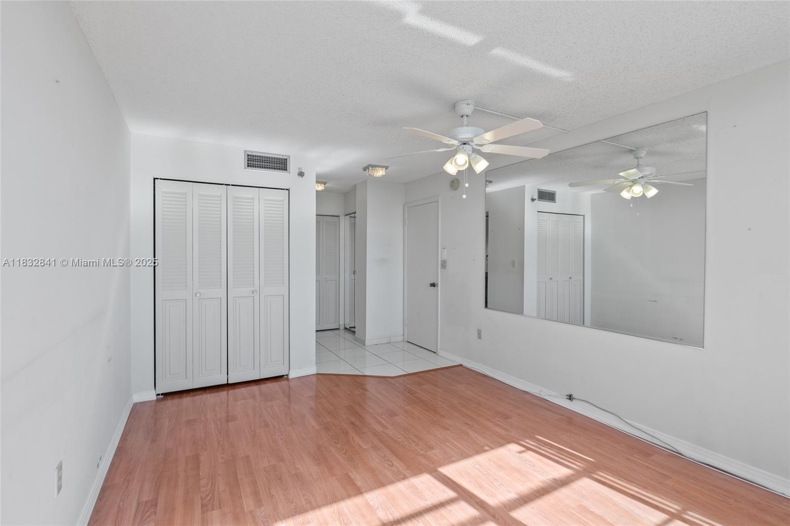 1200 Saint Charles Pl PH7