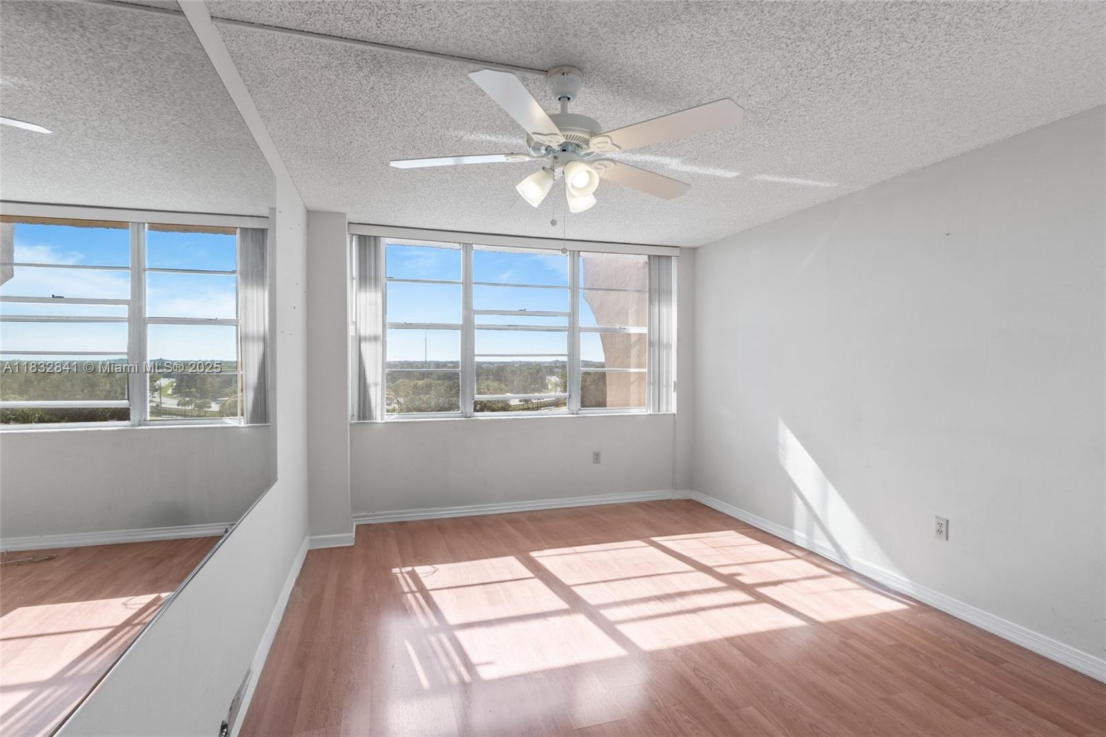 1200 Saint Charles Pl PH7