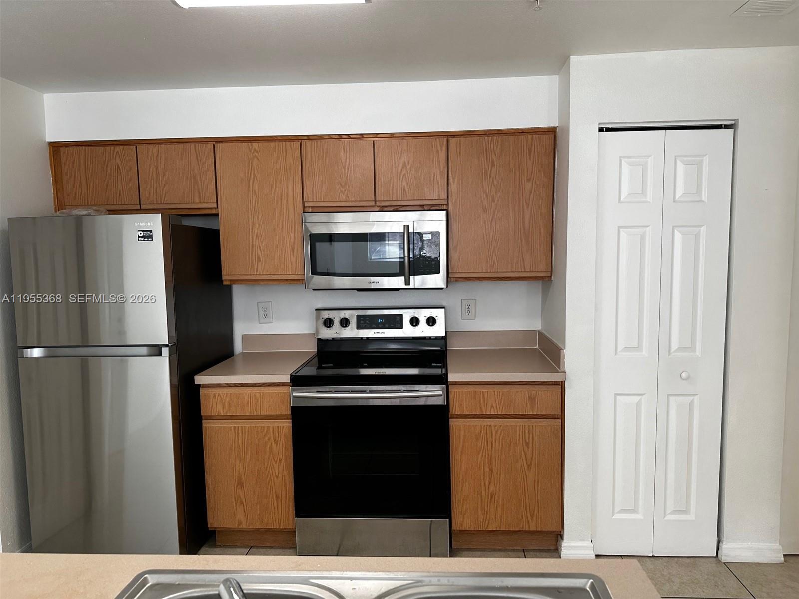 3502 Windy Walk Way 2111