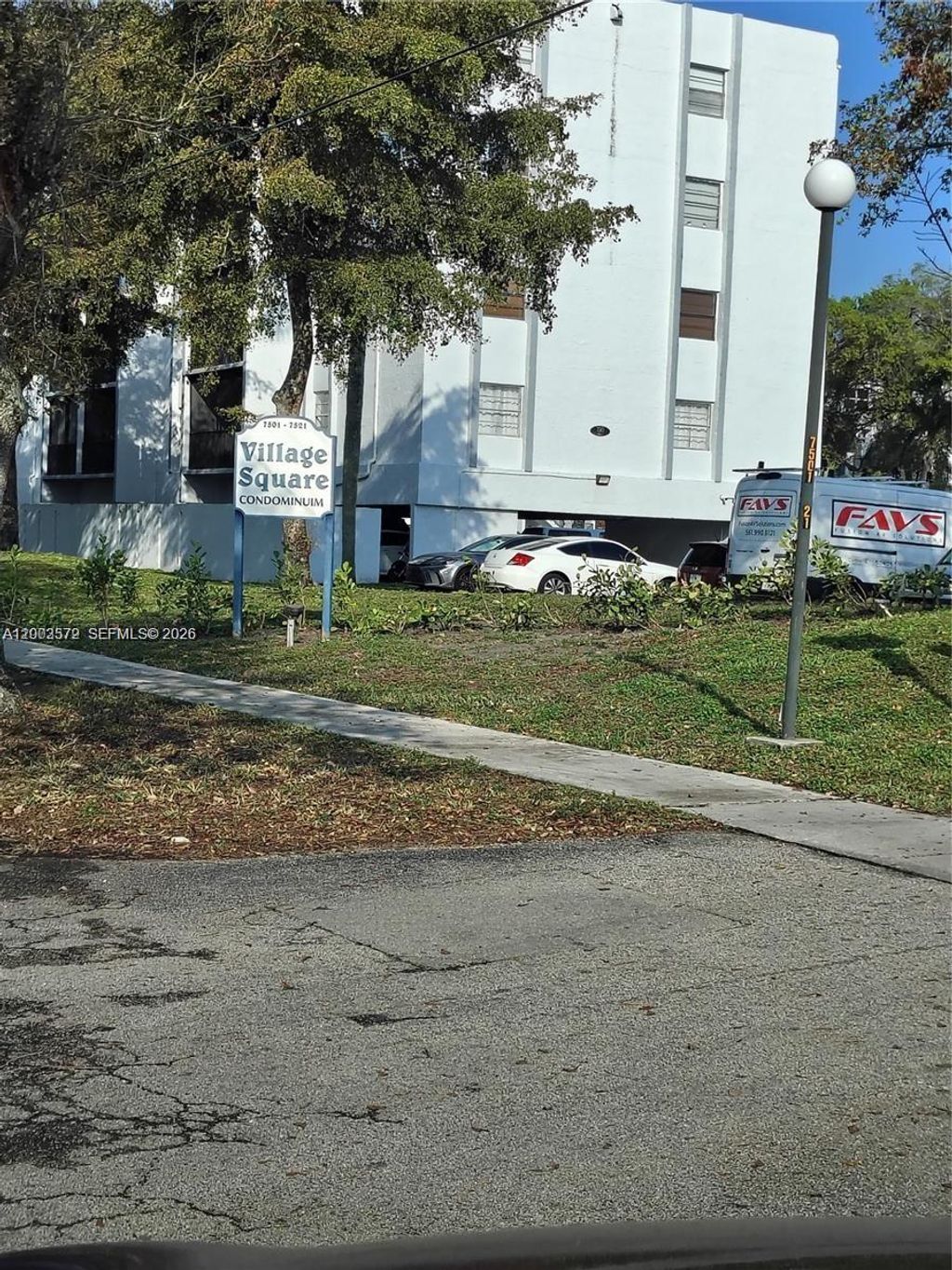 Photo of 7501 NW 16th St #3207, Plantation, FL 33313 (MLS # A12003572)