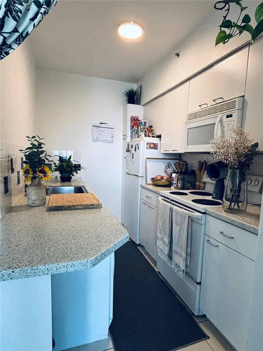 Miami Beach, Florida 33139, United States, ,1 BathroomBathrooms,Residential,Active,216719