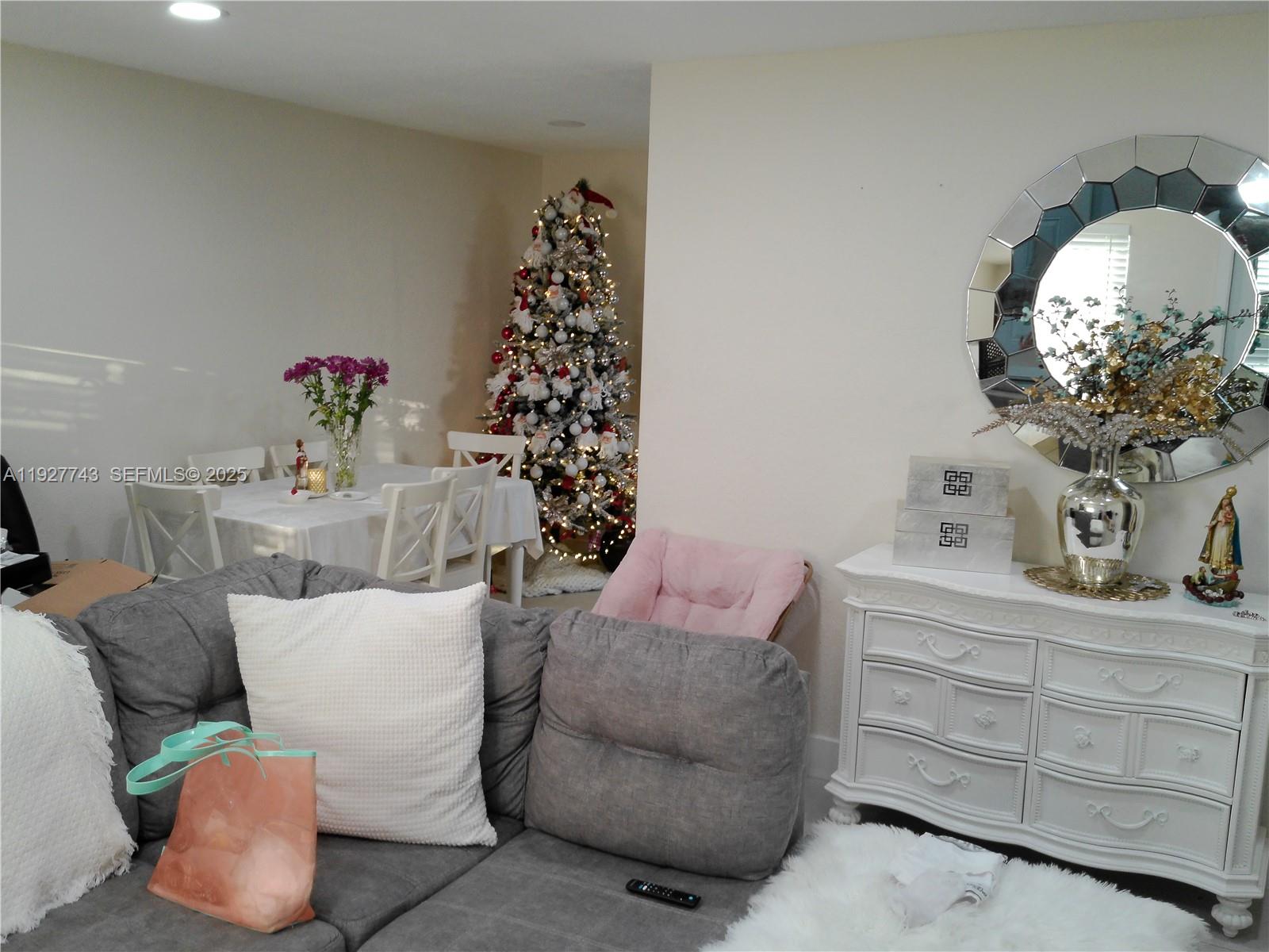 WESTWOOD LAKE 5TH ADDN - Residential