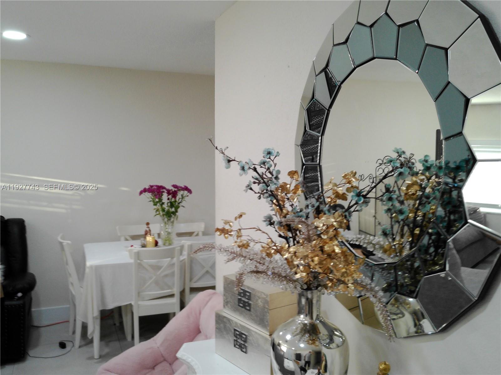 WESTWOOD LAKE 5TH ADDN - Residential