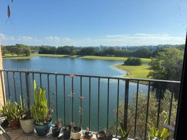 GOLFVIEW CL FONTAINBL PK - Residential
