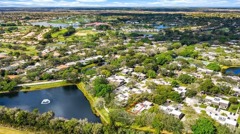 Photo of 506 5th Ter, Palm Beach Gardens, FL 33418 (MLS # A11984244)