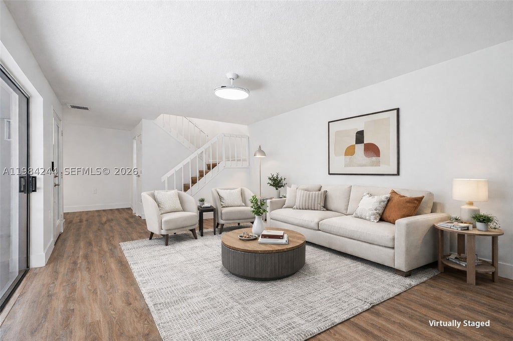 Photo of 506 5th Ter, Palm Beach Gardens, FL 33418 (MLS # A11984244)