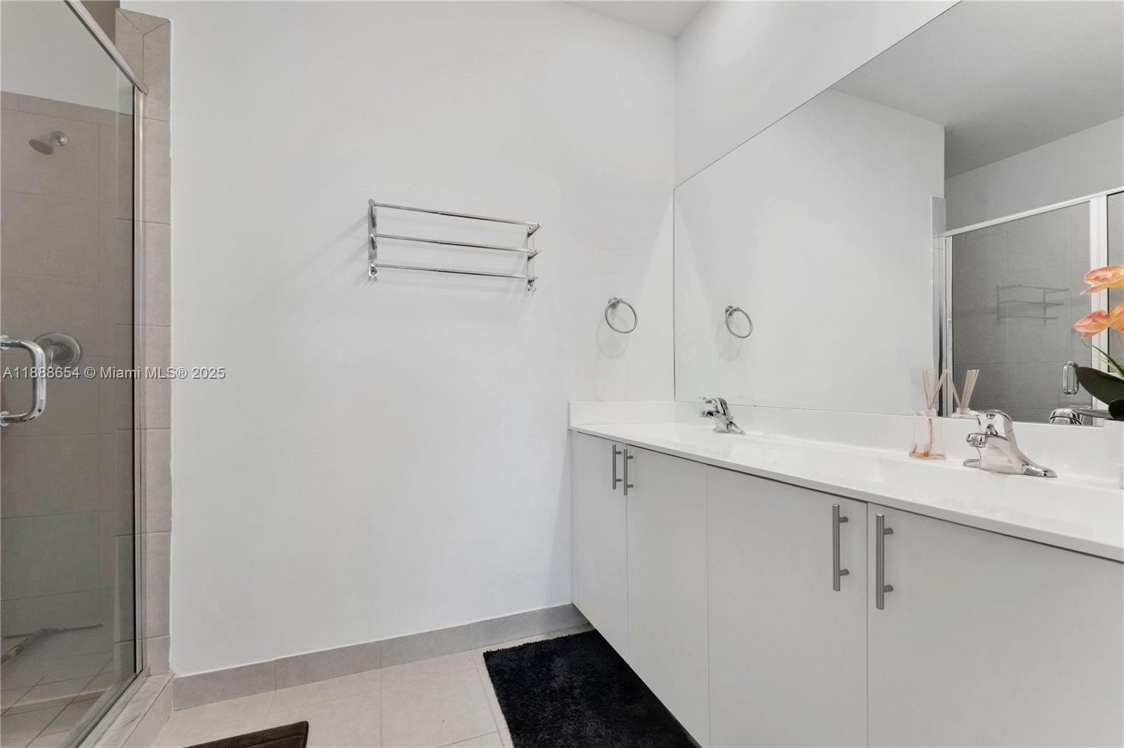 KENDALL ASSEMBLAGE SOUTH - Residential