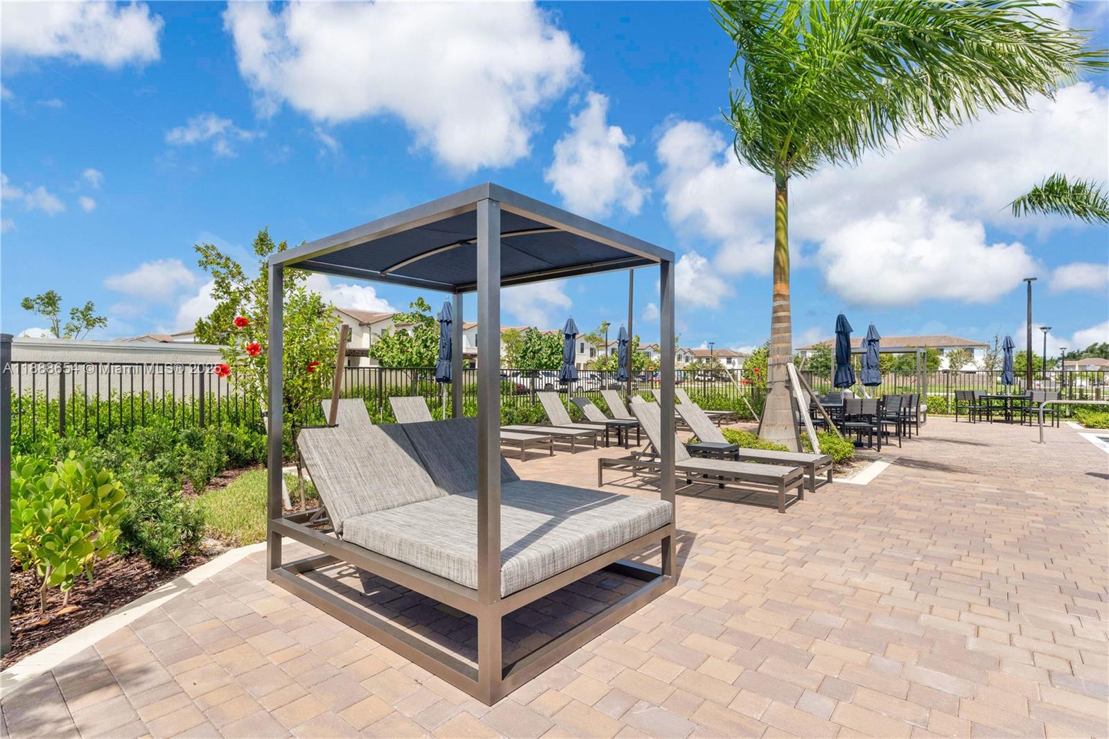 KENDALL ASSEMBLAGE SOUTH - Residential