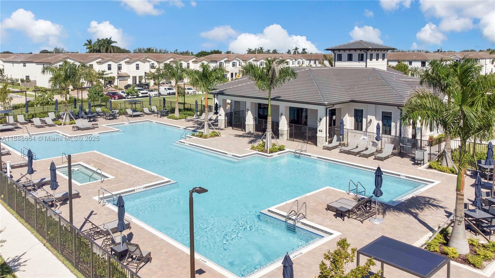 KENDALL ASSEMBLAGE SOUTH - Residential