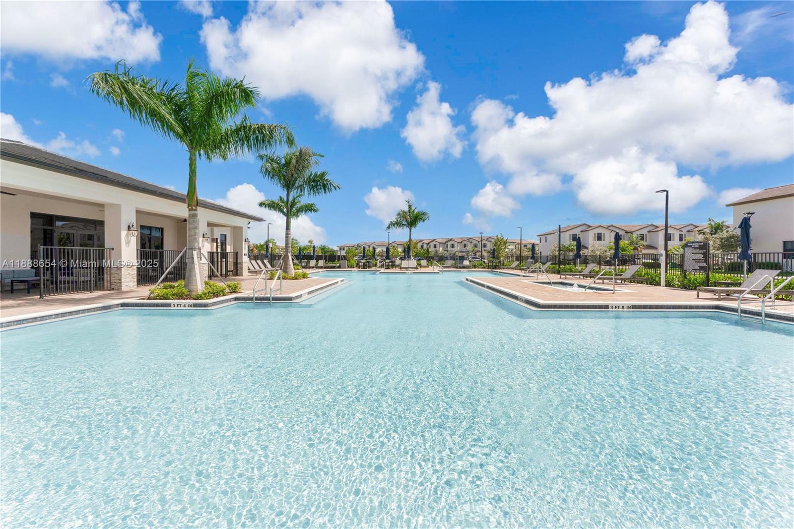 KENDALL ASSEMBLAGE SOUTH - Residential