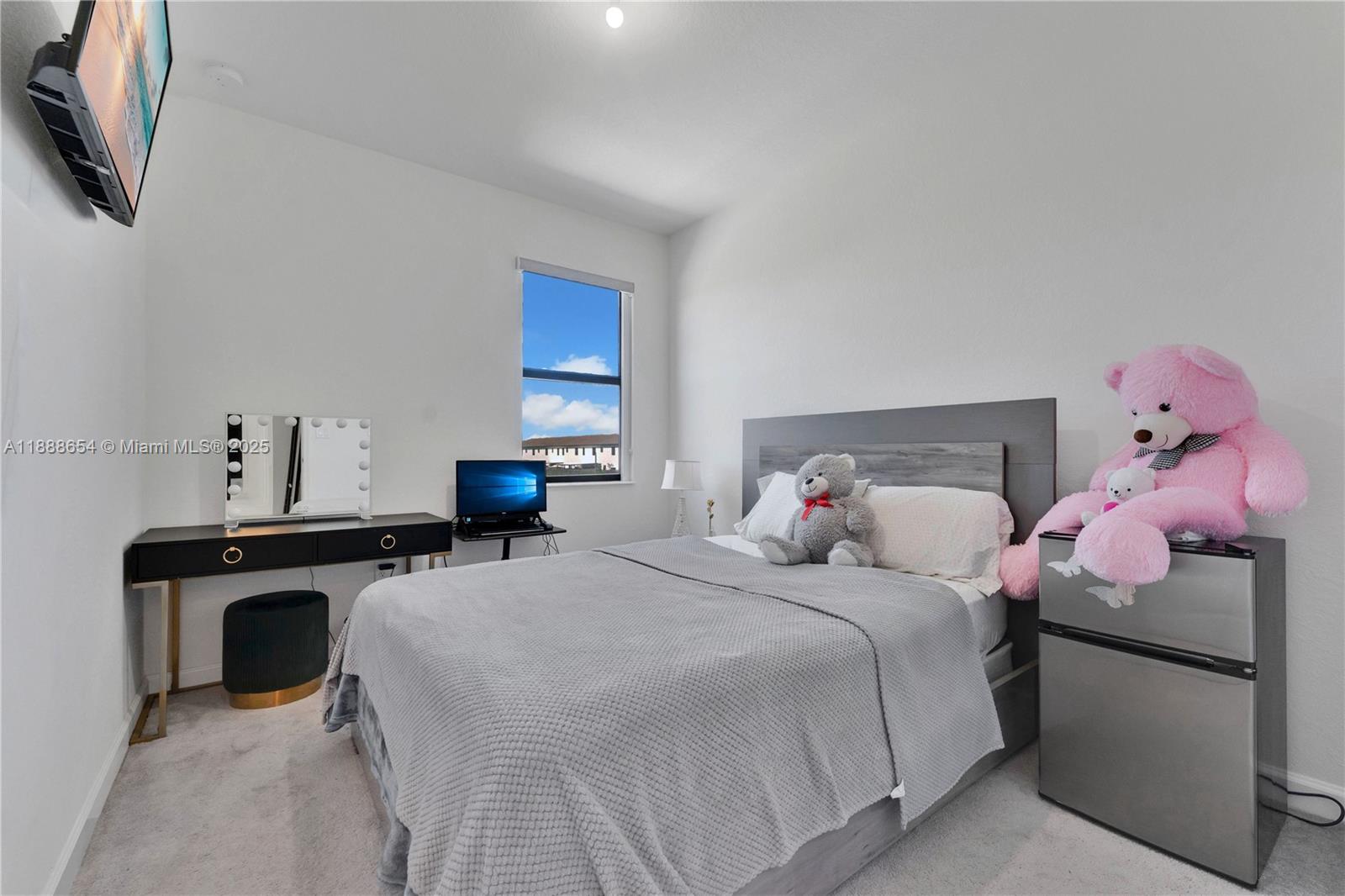 KENDALL ASSEMBLAGE SOUTH - Residential