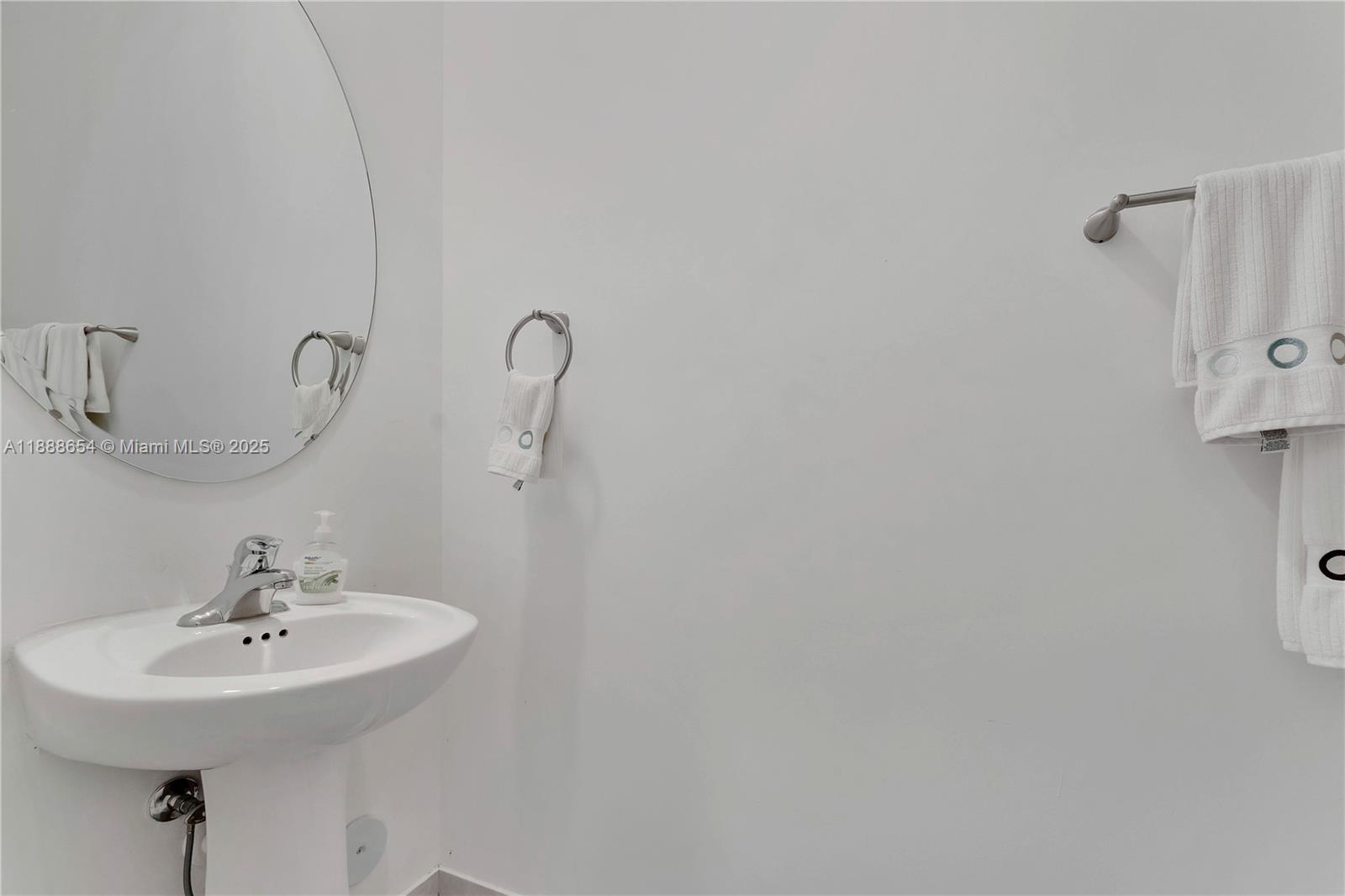 KENDALL ASSEMBLAGE SOUTH - Residential