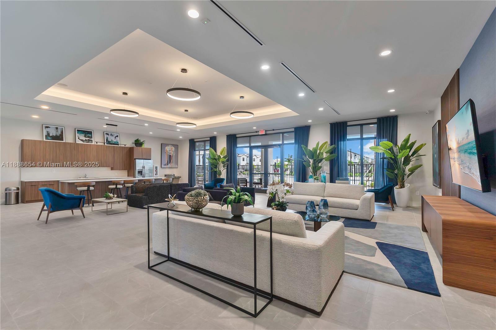 KENDALL ASSEMBLAGE SOUTH - Residential