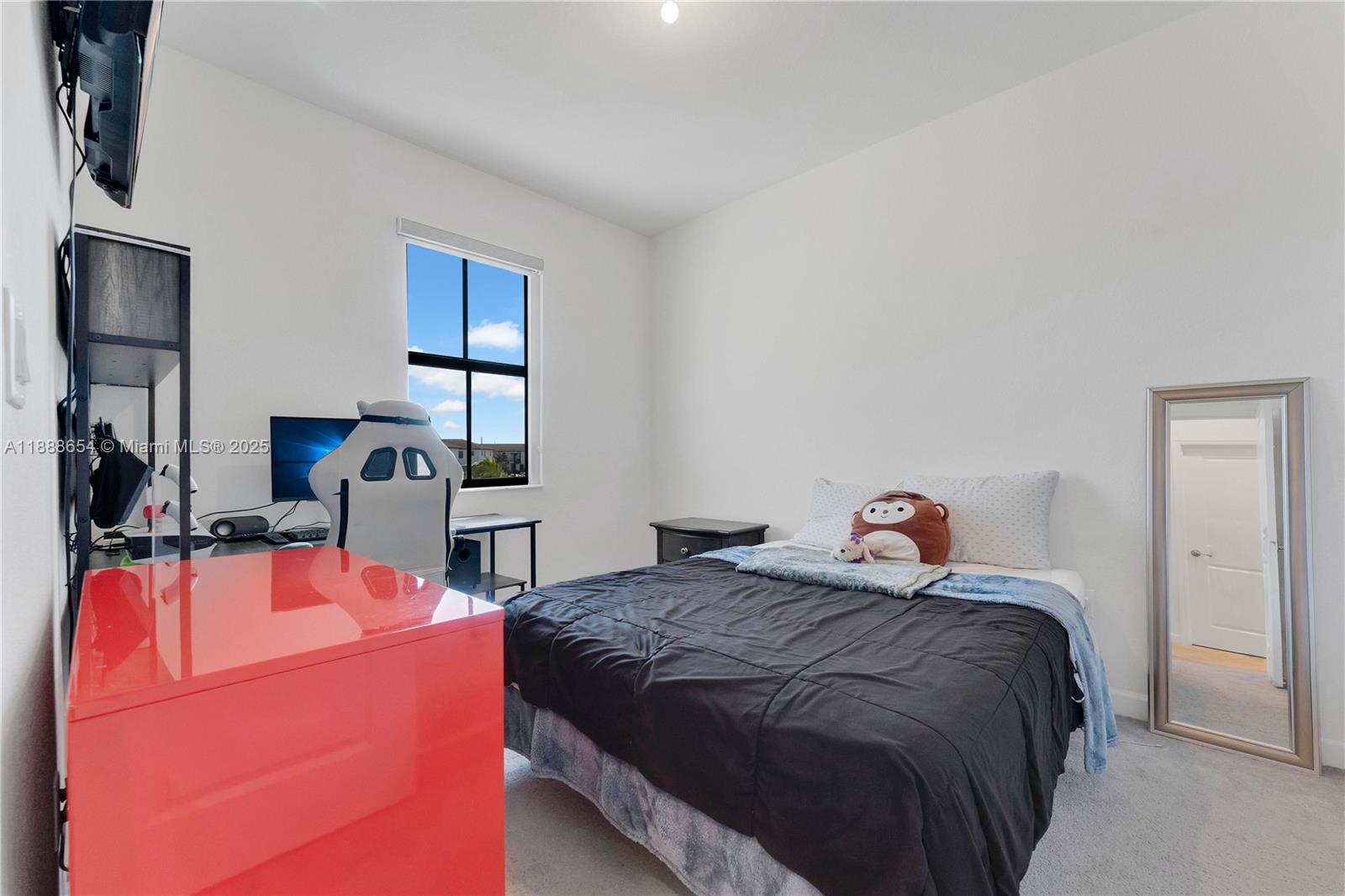 KENDALL ASSEMBLAGE SOUTH - Residential