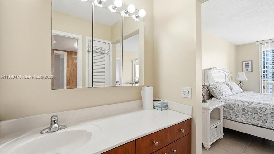 IMPERIAL TOWERS CONDO - Residential